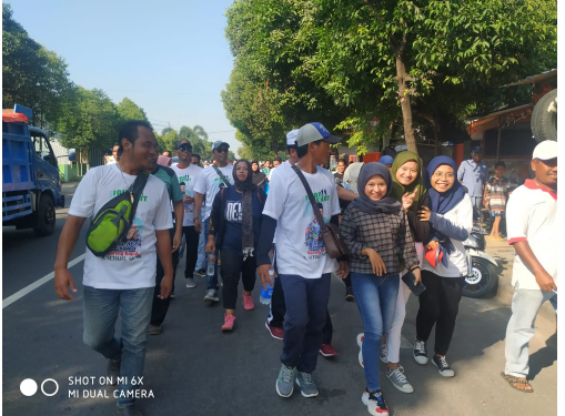 Jalan Sehat Bacabup Tuban Semakin Meriah Dengan Aksi Tawuran Antar Pemuda.