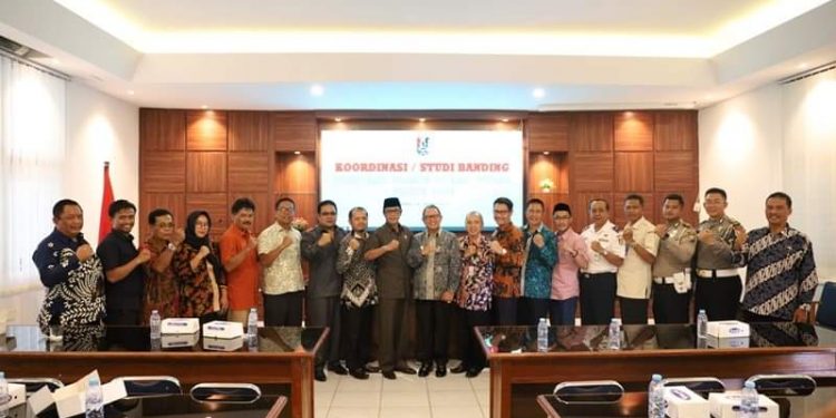 DPRD Ciamis Studi Banding Retribusi Parkir di Tuban