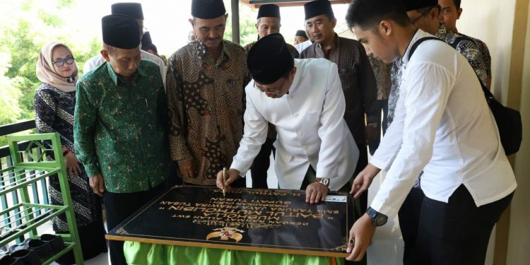 Musholla Baitul Mutholibin SMK TJP Diresmikan Bupati