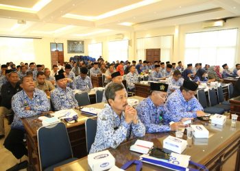 Rakor Sensus Penduduk 2020 Bupati : Semua OPD Harus Memenuhi Target Sensus Penduduk Online.