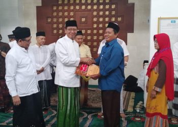Dana Hibah Sebesar 1.155 Milyar Kembali Digelontorkan Bupati Tuban Kepada 26 Lembaga Pendidikan. Bupati : Awasi Penggunaan Dana Hibah,Agar Tepat Sasaran.