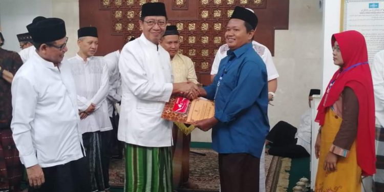 Dana Hibah Sebesar 1.155 Milyar Kembali Digelontorkan Bupati Tuban Kepada 26 Lembaga Pendidikan. Bupati : Awasi Penggunaan Dana Hibah,Agar Tepat Sasaran.