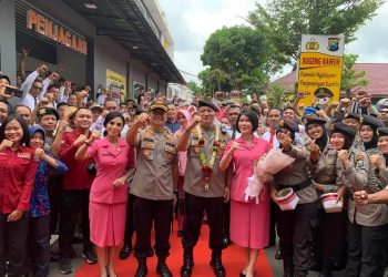 Farewell Kapolres Tuban Jebolan Batalyon Sanika Satyawada . Yang datang membawa Harapan yang pergi membawa Kenangan