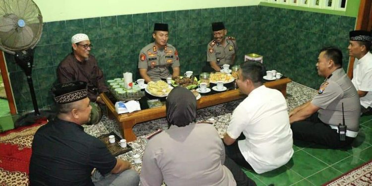 Jalin Silaturahmi Kapolres Tuban kunjungi Tokoh Agama