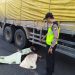 Akibat Jalan Berlubang , Pemotor Tewas Setelah Tabrak Truk Tronton PT.SILOG.