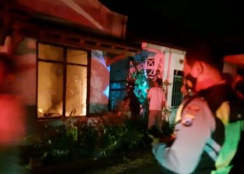 Rumah Di Jl.Kawatan Sendangharjo Tuban Terbakar