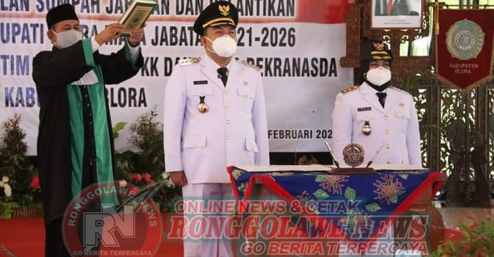 H.Arief Rohman – Try Yuli S (Mbak Etik) Resmi Jabat Bupati Blora
