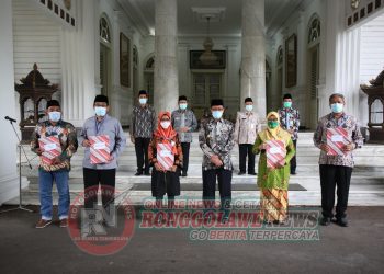 Gelontorkan Dana Hibah 7,175 Miliar , Pemkab Tuban Sebut Sebagai Penghargaan Kepada Masyarakat Dalam Mendukung Pembangunan Tuban di Sektor Keagamaan