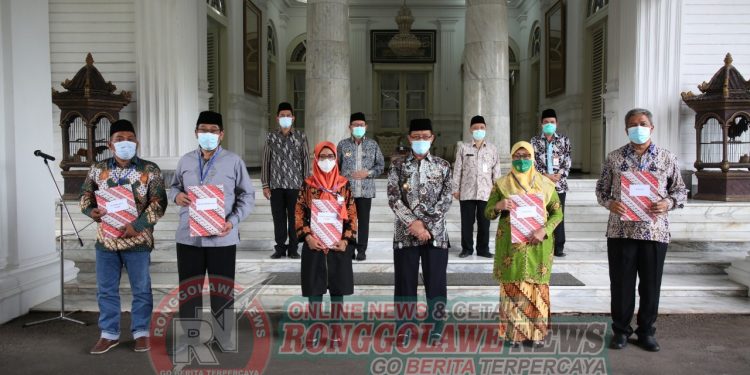 Gelontorkan Dana Hibah 7,175 Miliar , Pemkab Tuban Sebut Sebagai Penghargaan Kepada Masyarakat Dalam Mendukung Pembangunan Tuban di Sektor Keagamaan