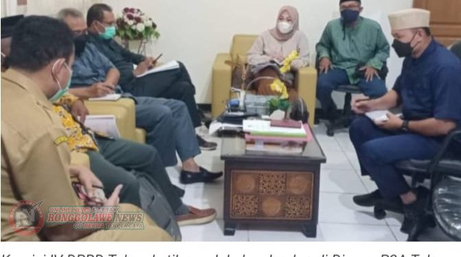 Pamit dan Sampaikan Kesalahan Kekurangan, Saat Bupati Tuban Ikuti Sholat Idul Fitri 1442 H