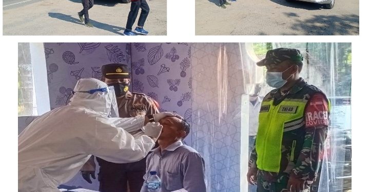 Pemudik Jalani Swab Antigen di Pos Penyekatan Jateng-Jatim