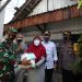 Pemkab, Kodim 0811, Polres Tuban Bersama Yayasan Budha Tzu Chi Bagikan Beras