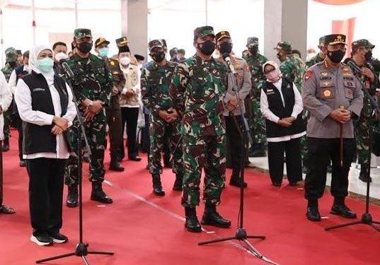 Panglima TNI Dan Kapolri Gelar Vaksinasi Serentak di Jawa Timur