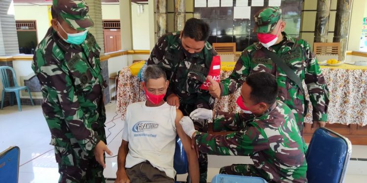 Dandim 0811 Tuban Pantau Langsung Pelaksanaan Vaksinasi Covid-19