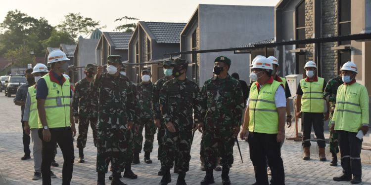 Dandim Tuban Kawal Pangdam V/Brawijaya Tinjau Rumah Dinas Baru