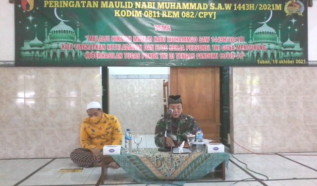 Kodim 0811/Tuban menggelar peringatan Maulid Nabi Muhammad SAW 1443 H/2021 M di Masjid Al-Amin Makodim 0811/Tuban