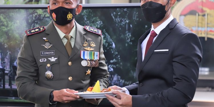 Ucapan Terimakasih Bupati Di HUT TNI Ke-76 Buat Kodim 0811 Tuban
