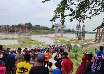 Perahu Penyeberangan Tuban Bojonegoro Tenggelam, Korban Banyak Yang Belum Ditemukan