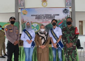 Inovasi Energi Alternatif Dari Tongkol Jagung Oleh Mahasiswa PEM Akamigas, Tiga Pilar Desa Pakel Montong Tuban Berikan Apresiasi