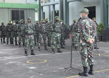 Kodim 0811 Tuban Bersama Puluhan Pasukan BKO Yon Zipur 5 / ABW Gencar Awasi Percepatan Vaksinasi