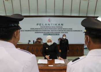 Bupati Ana Mu,awanah Lantik 2 Kades PAW di Pendopo Malowopati bojonegoro