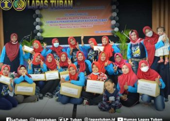 Peringati HUT Ke-22 dan Hari Ibu, DWP Lapas Tuban Adakan Kegiatan Tukar Kado dan Lomba