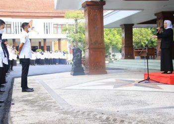 Saat Pimpin Apel Pagi, Bupati Bojonegoro Minta Kinerja Pemerintahan Terus Ditingkatkan