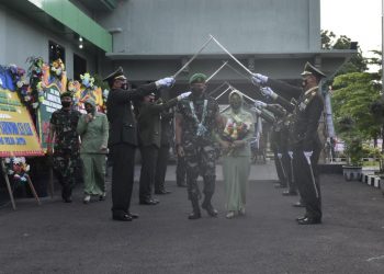 Pedang Pora Tandai Lepas Sambut Dandim 0811 Tuban