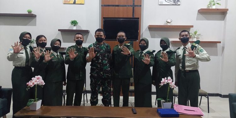 8 Siswa SMAN 5 Taruna Brawijaya Kediri Berkunjung ke Kodim 0811 Tuban