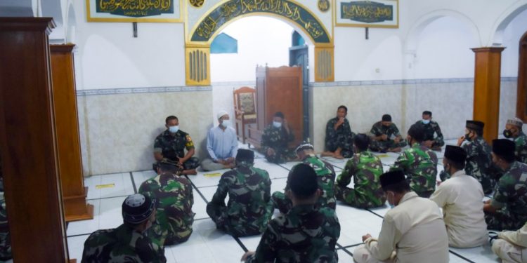 Lambungkan Harapan Personil Kodim 0811 Gelar Do’a Bersama