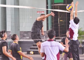 Kodim 0811 dan Polres Tuban Gelar Bola Voly Persahabatan