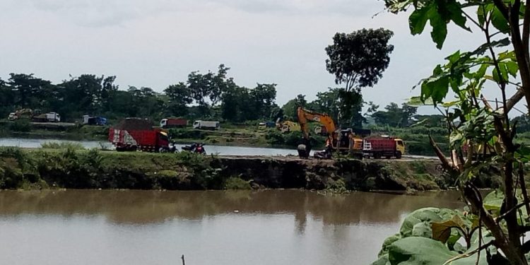Penambangan Pasir Galian C di Sungai Brantas Tetap Mokong!!!