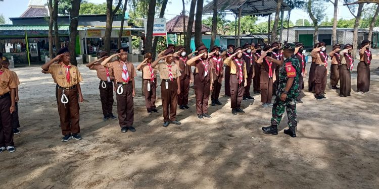 Berikan Pembekalan Wasbang  Serka Sabari Ajak Pelajar Jauhi Narkoba