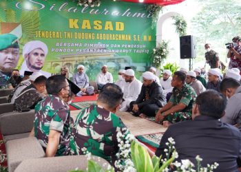 Kasad Silaturahim Ke Ponpes Anwarut Taufik dan Darullughah Wadda’wah