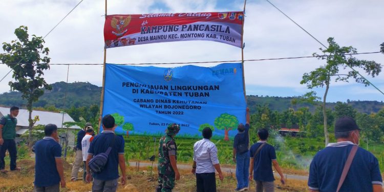 Siapkan Kampung Pancasila, Koramil 0811/19 Montong Bersama Masyarakat adakan Kerja Bakti
