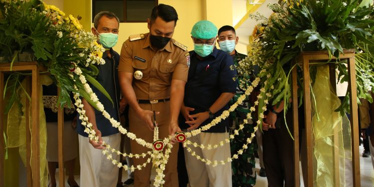 Launching Bakti Sosial Operasi Katarak, Mas Bupati Tuban Juga Resmikan Ruang Isolasi Covid-19