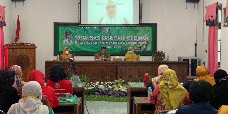 Bupati Anna Mendorong IKM Bojonegoro Terus Tingkatkan Kualitas Produk