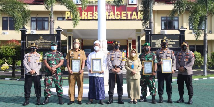 Plaosan Tempati Urutan Tertinggi Pencapaian Vaksinasi, Kapolres Beri Penghargaan