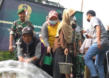 TNI AD Alirkan Air Untuk Negeri