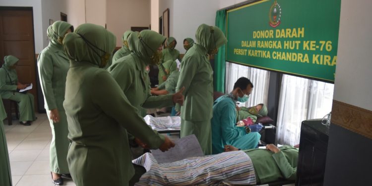 HUT PERSIT KE 76 KODIM 0811 TUBAN GELAR DONOR DARAH