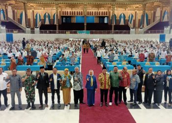 Menjawab Tantangan Global, Menteri Desa PDTT Bersama Bupati Bojonegoro Resmikan Beasiswa Unesa 2022