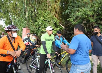 Tinjau Pembangunan Mas Lindra Gowes Bareng Sekda dan Pimpinan OPD Pemkab Tuban
