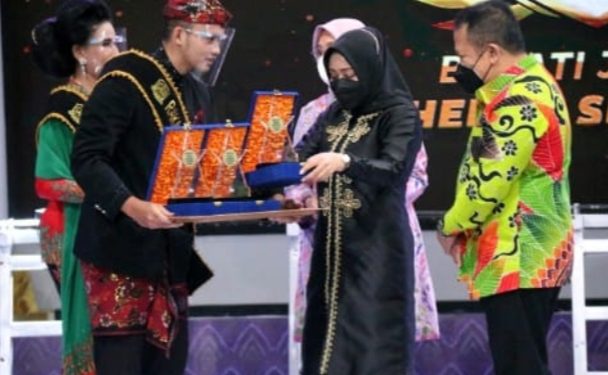 Penyedia Faskes Secara Cepat Dan Berkualitas Pemkab Mojokerto Sabet Penghargaan