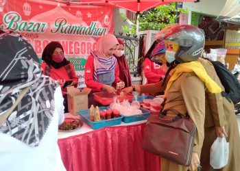 Bangkitkan Ekonomi IKM Bojonegoro Dalam Bazar Ramadhan FIJ
