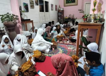 IKM Bojonegoro Bagikan Santunan kepada Anak Yatim dan Kaum Dhuafa