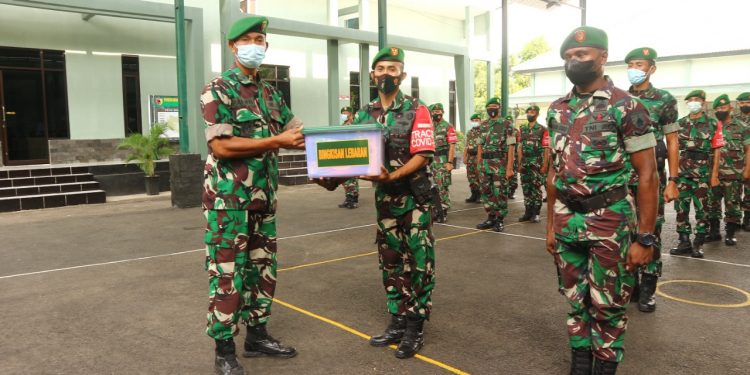 Kodim 0811 Tuban Salurkan Bingkisan Lebaran Dari Kasad Untuk Koramil Terpencil dan Rawan Bencana