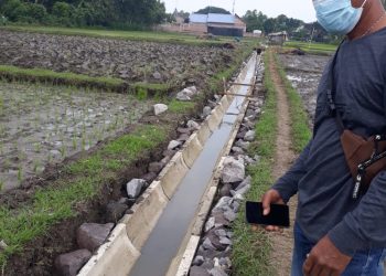 Proyek Saluran Irigasi Desa Carat Mampu Perbaiki Pengairan