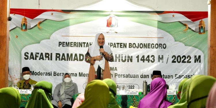 Hadiri Safari Ramadhan, Bupati Anna Ajak Warga Selalu Mensyukuri Anugerah Kesehatan
