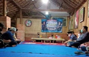 Piramida Kapolres Bojonegoro Bersama Awak Media