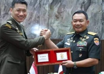 Terima Kunjungan Kehormatan Panglima AD Singapura, Kasad Apresiasi Kerja Sama yang Erat Antara TNI AD – AD Singapura